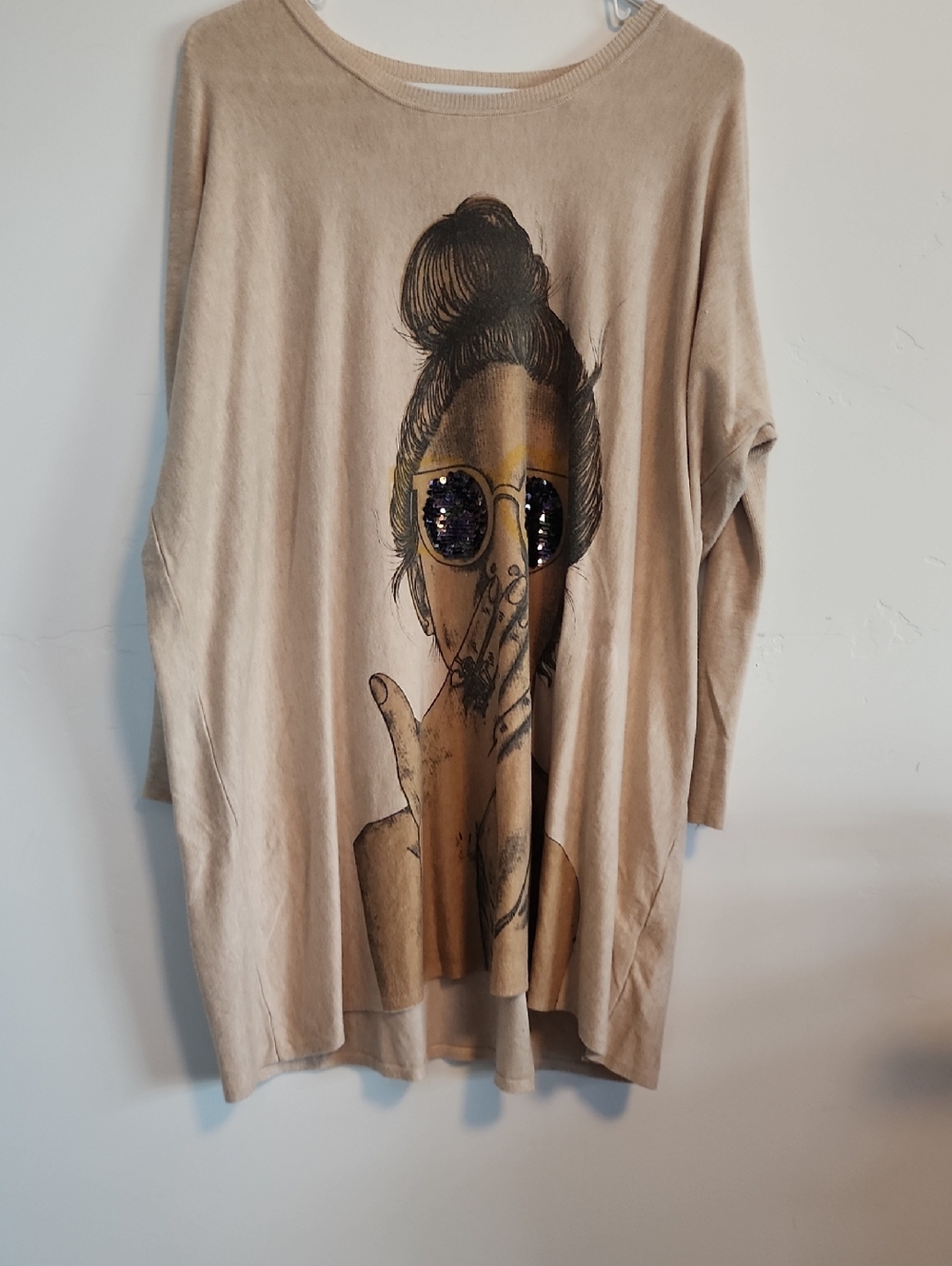 Beige Graphic Sequin Sunglasses Tunic Top